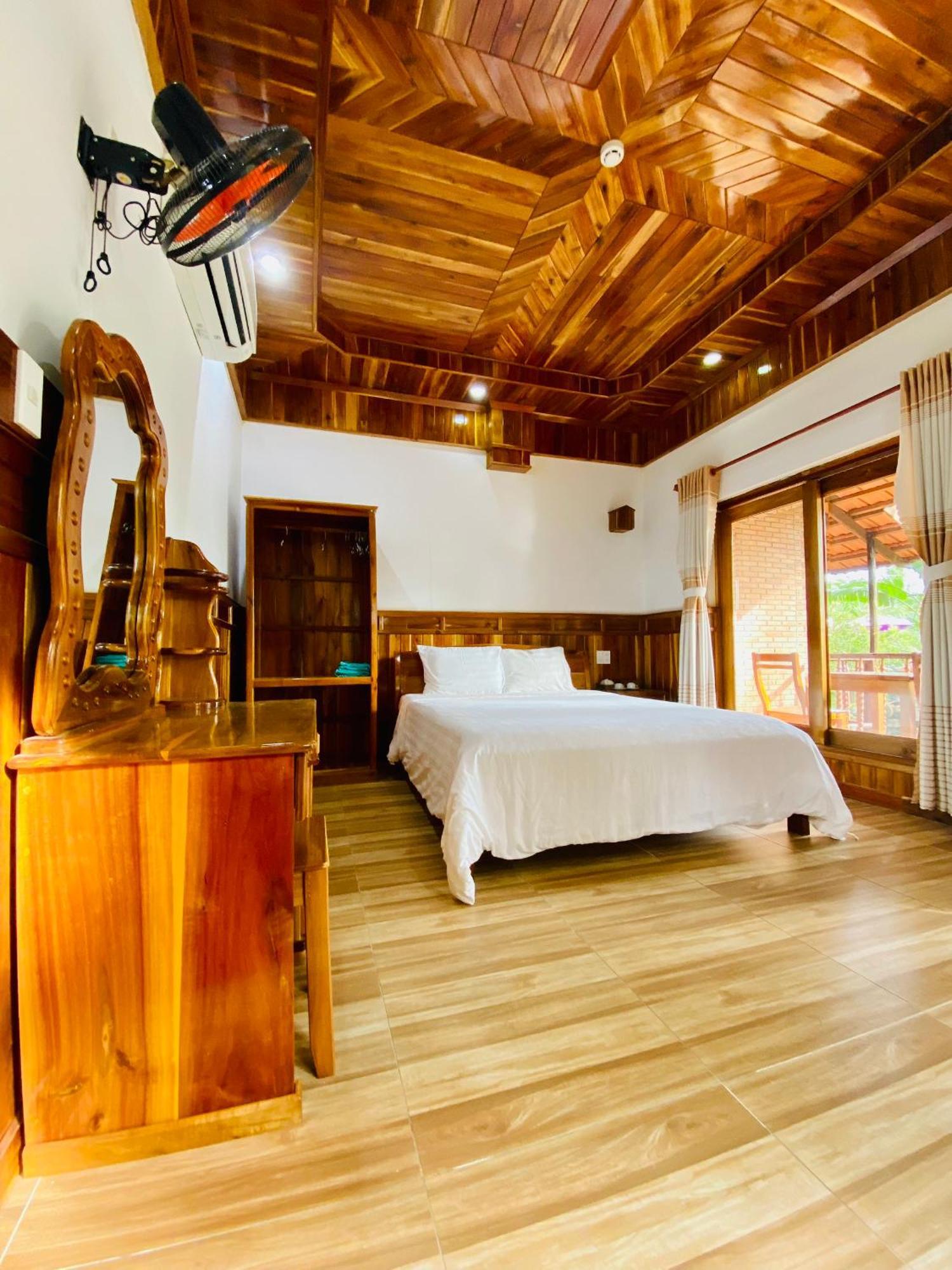 Y Nghia Bungalow Ong Lang Phu Quoc Exteriör bild